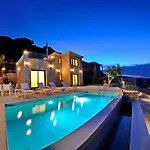 Villa Stone Crafted Luxury *