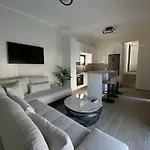 Villa Stone Crafted Luxury Villas *