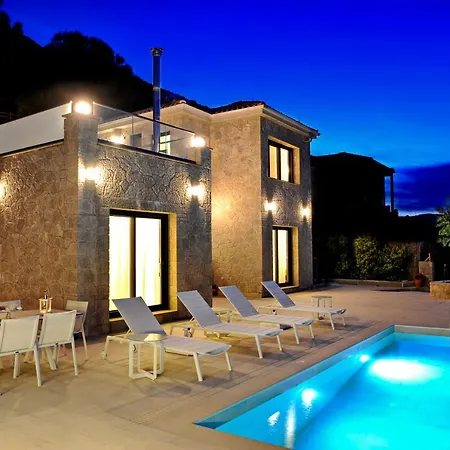Villa Stone Crafted Luxury *
