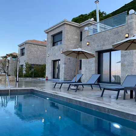 Stone Crafted Luxury *