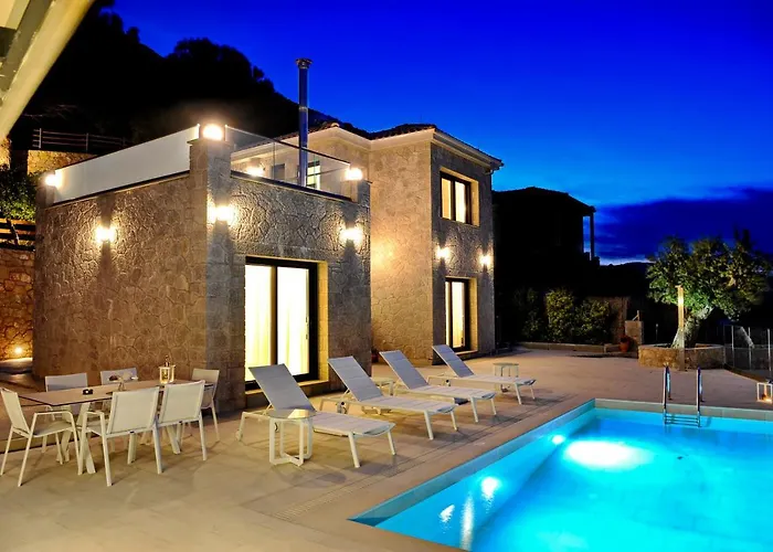 Villa Stone Crafted Luxury Villas *