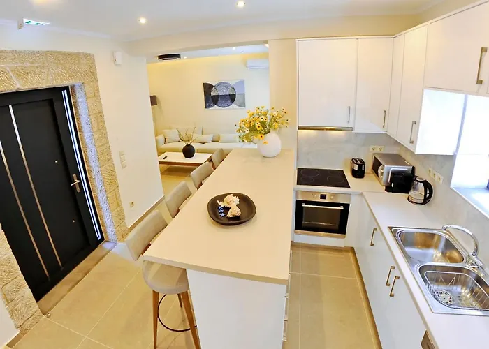 Stone Crafted Luxury Villas * Nikiana