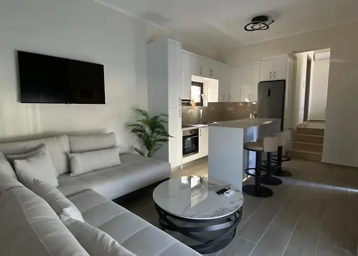 Villa Stone Crafted Luxury Villas *